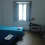 Hostel Be *