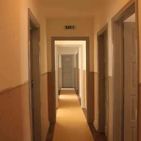 Be Albergue *