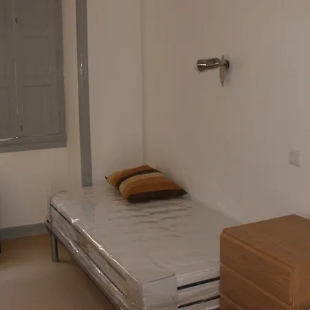 Hostel Be