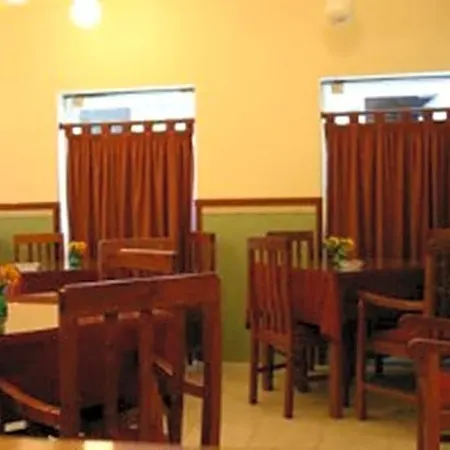 Hostel Be *